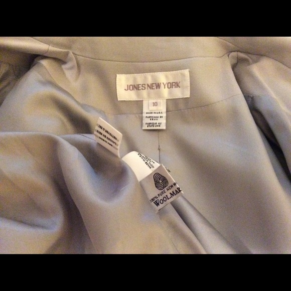 VINTAGE Jones New York Women’s suit jacket - Picture 3 of 4